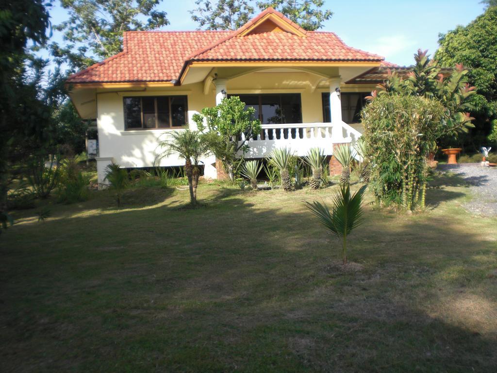 House Of Garden Villa Chiang Rai Exteriör bild